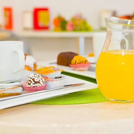 Alojamento de Acomodação e Pequeno-almoço Living San Pietro *